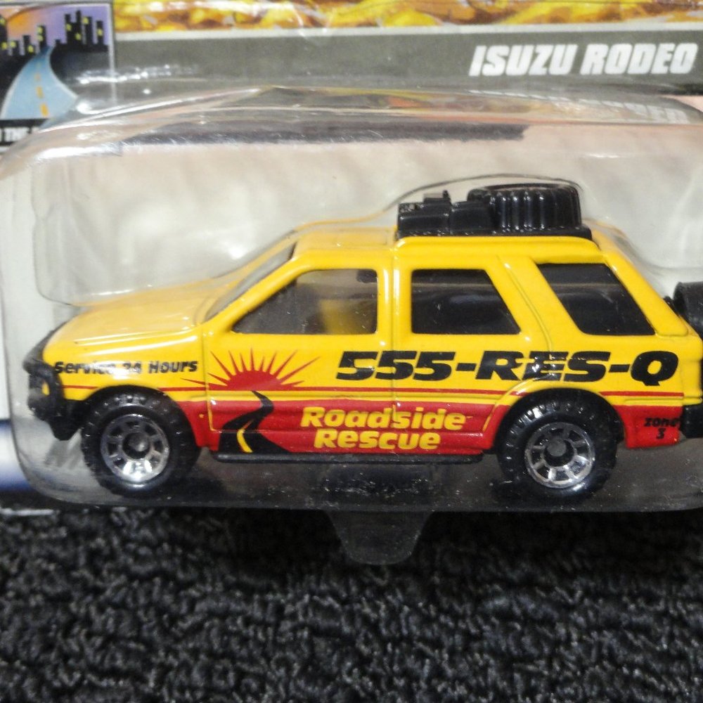 Matchbox 99 edition ISUZU Rodeo suv~roadside Rescue~Detailed~NOS~ - Picture 2 of 4